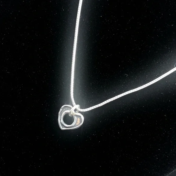 Silpada Retired Sterling Silver Open Heart Necklace - Picture 7 of 14